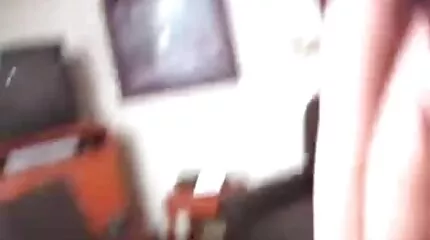 A fiú elfeledtette a mellkas menyecske, hogy férjes házi szexvideók hölgy.
